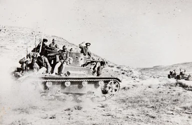 Vorrücken, um den Rebellenangriff zu treffen (loyalistische Panzer), Madrid